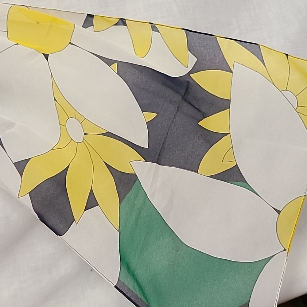 Vintage Cybèle Sheer Daisy Scarf 15x63" Made in Italy